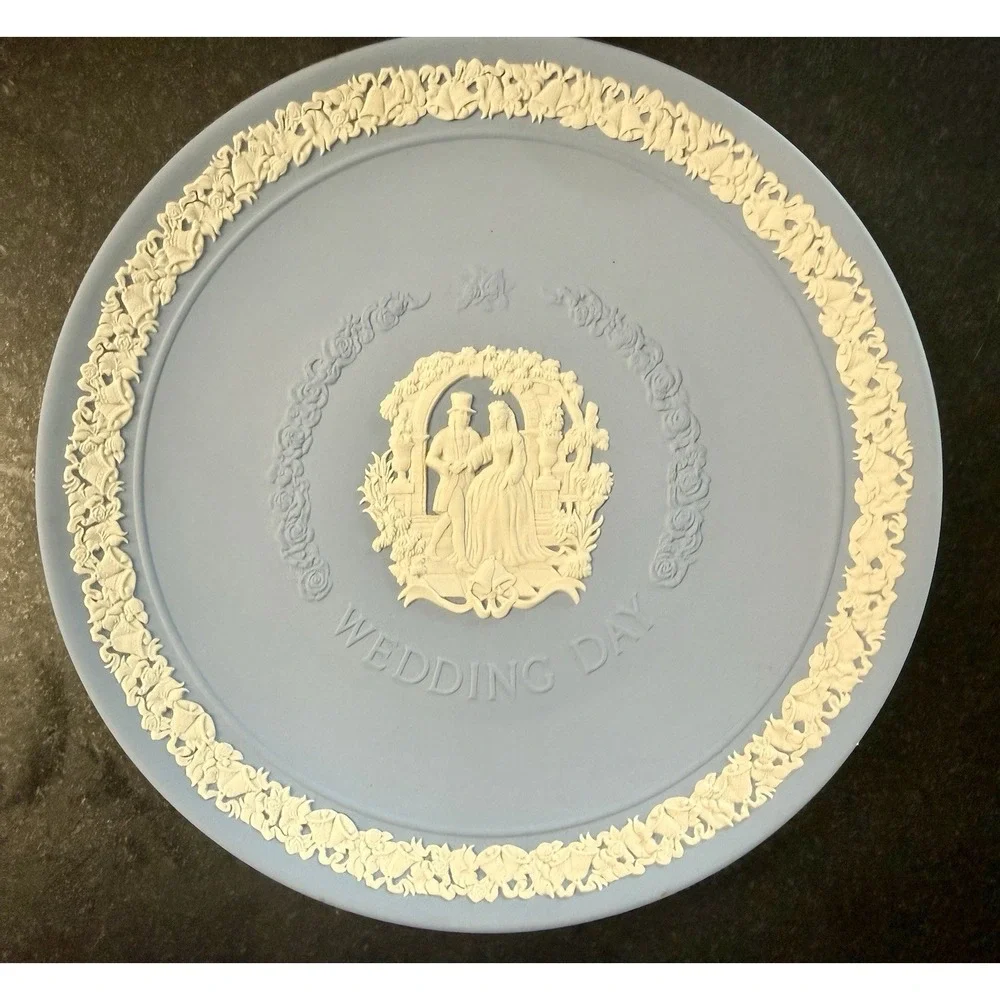 Wedgwood Jasperware Blue Lot Silver Jubilee Plate Wedding Plate & Vase England